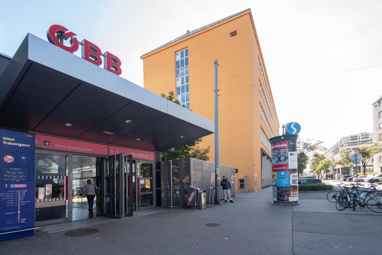 Helles, Neues Dg Apartment Mit Blick Zum Donauturm Vienna Exterior photo
